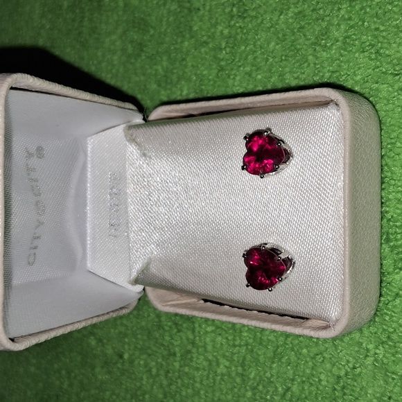 Genuine Crystal, "Ruby", Heart ❤️ Shaped Pierced Earrings ❤️ - Picture 3 of 7